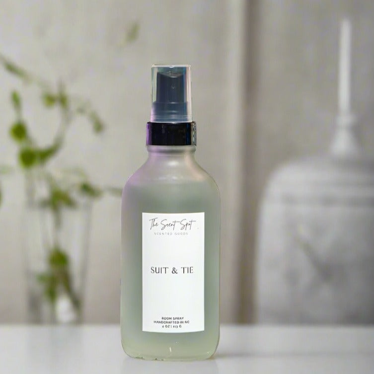 The Scent Spot Suit & Tie Room SprayRoom SprayRefresh your space with our invigorating room spray, carefully crafted for a rejuvenating experience. The top notes of ozone and petitgrain create a crisp and airy aSuit & Tie Room Spray